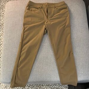 Lululemon ABC Warpstreme slim fit pants
